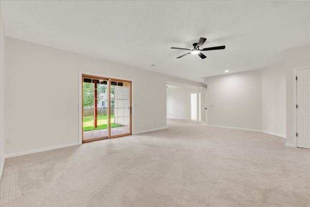 1909 E 58th Street, Davenport, IA 52807