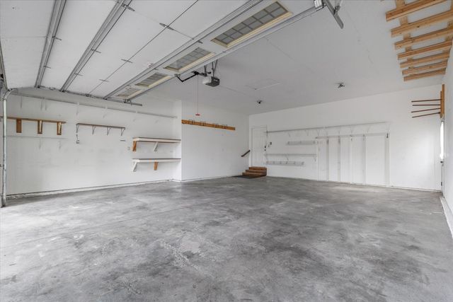 1909 E 58th Street, Davenport, IA 52807