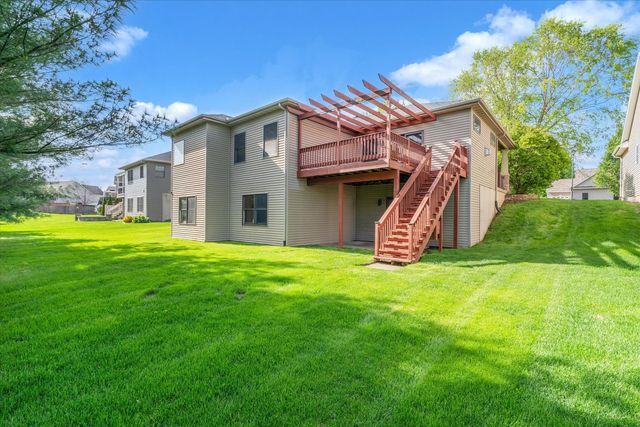 1909 E 58th Street, Davenport, IA 52807