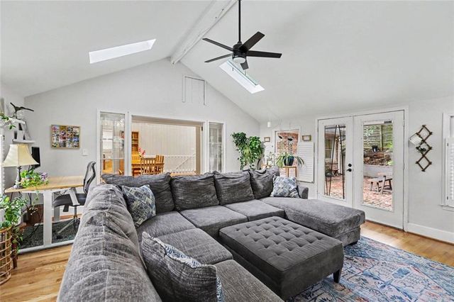 905 Homewood Court, Decatur, GA 30033