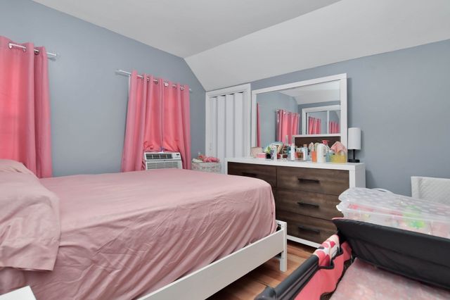 87 Abbott St, Lawrence, MA 01843