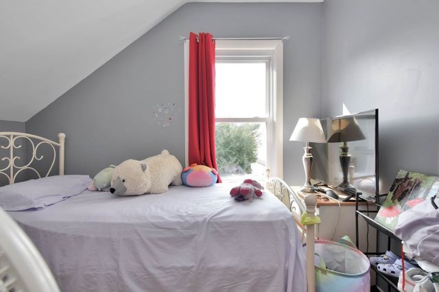 87 Abbott St, Lawrence, MA 01843
