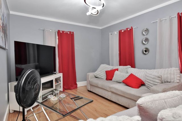 87 Abbott St, Lawrence, MA 01843