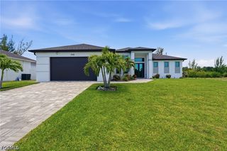 2530 SW 4th PL, Cape Coral, FL 33914