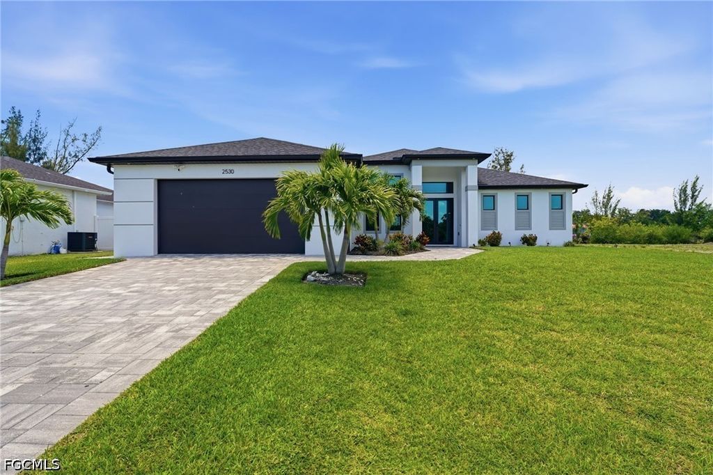 2530 SW 4th PL, Cape Coral, FL 33914