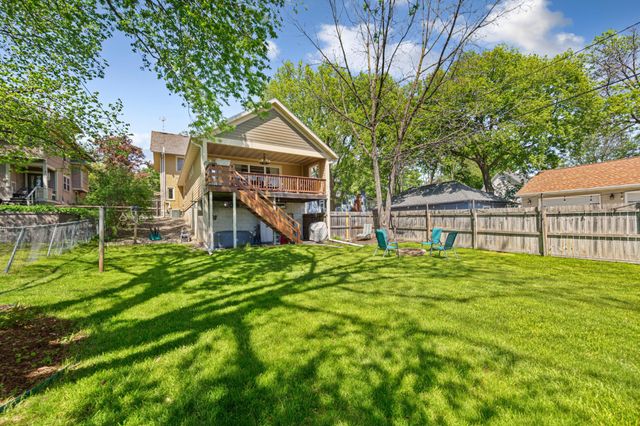 516 6th St SW, Rochester, MN 55902