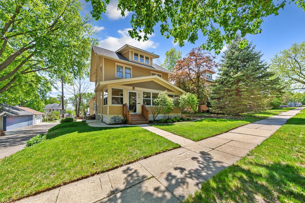 516 6th St SW, Rochester, MN 55902