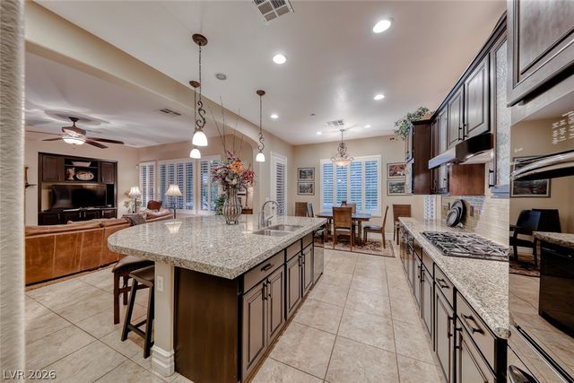 41 Moltrasio Lane, Henderson, NV 89011