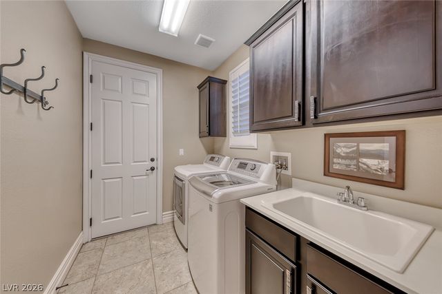 41 Moltrasio Lane, Henderson, NV 89011
