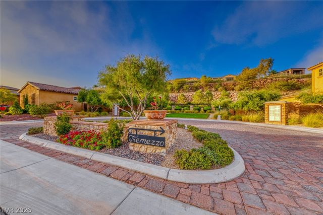 41 Moltrasio Lane, Henderson, NV 89011