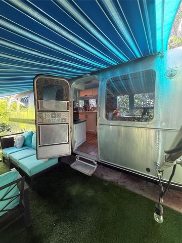 1509 NW 4th Ave, Fort Lauderdale, FL 33311