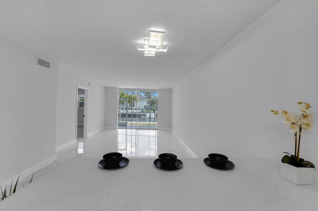 750 NE Spanish River Boulevard 102, Boca Raton, FL 33431