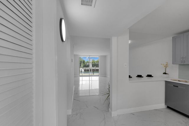 750 NE Spanish River Boulevard 102, Boca Raton, FL 33431