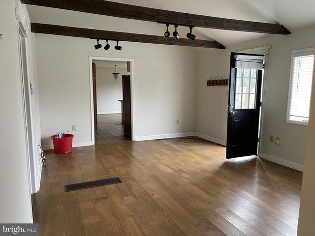 156 DAVIS RD, Coatesville, PA 19320