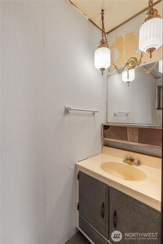 5 Hoquiam Street, Copalis Beach, WA 98535