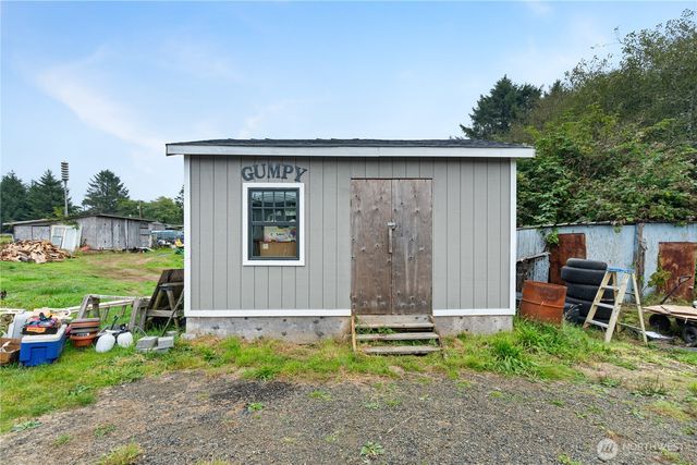 5 Hoquiam Street, Copalis Beach, WA 98535