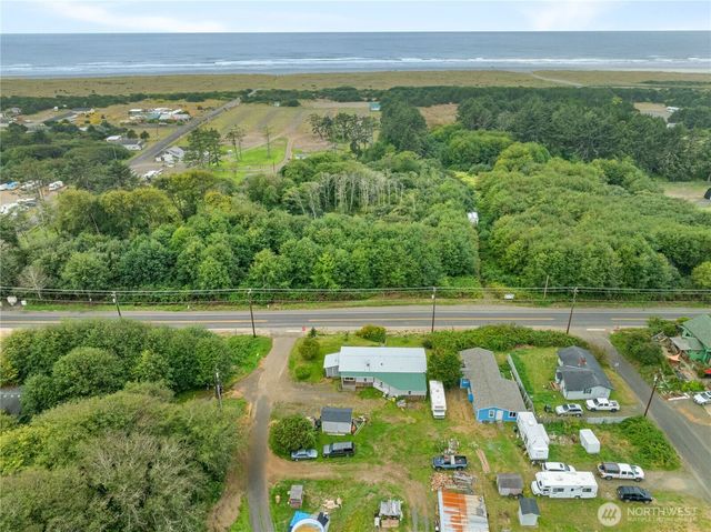 5 Hoquiam Street, Copalis Beach, WA 98535
