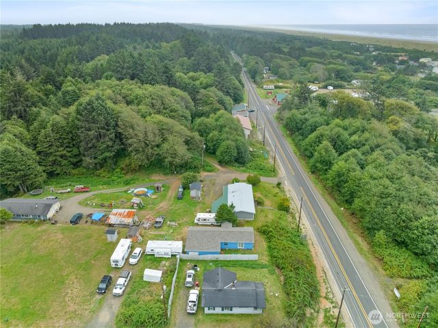 5 Hoquiam Street, Copalis Beach, WA 98535