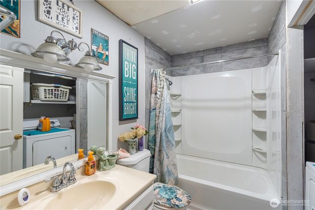 5 Hoquiam Street, Copalis Beach, WA 98535