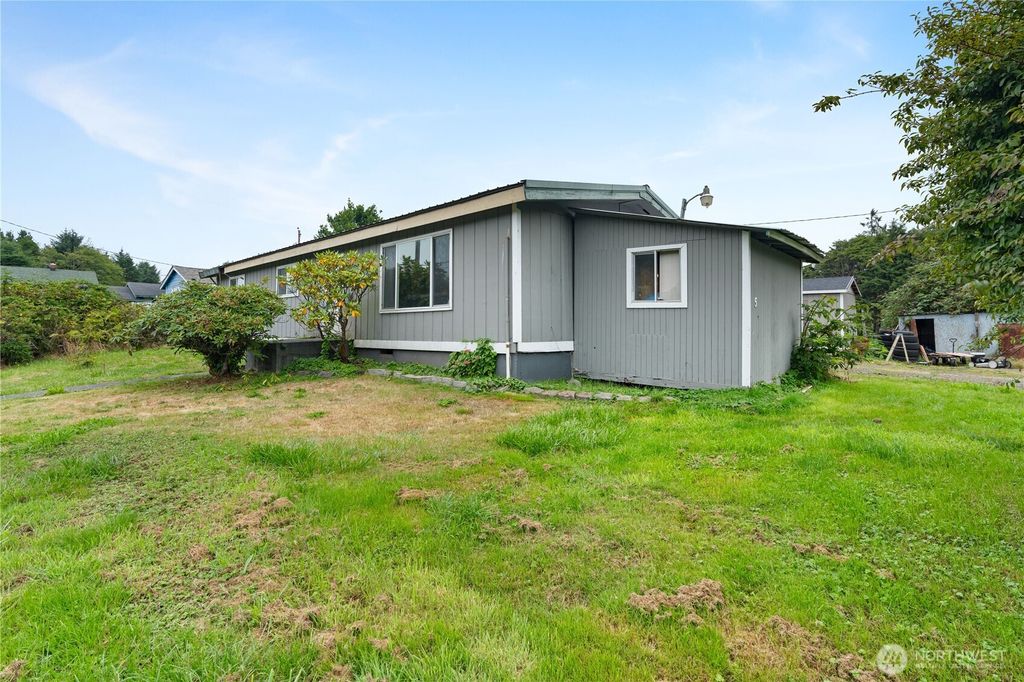 5 Hoquiam Street, Copalis Beach, WA 98535