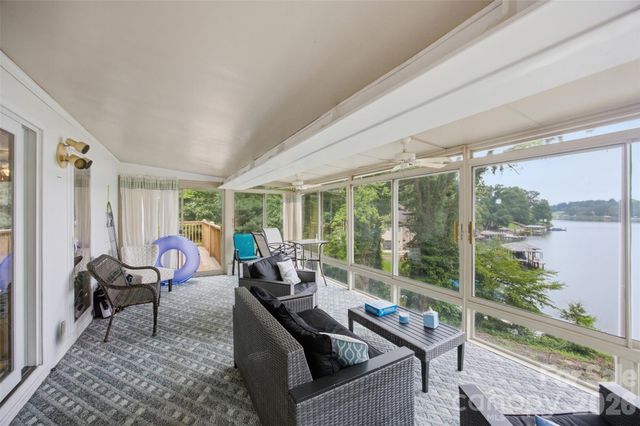 7016 Hyde Street, Sherrills Ford, NC 28673
