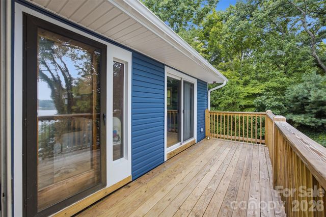 7016 Hyde Street, Sherrills Ford, NC 28673