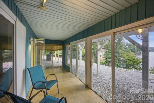 7016 Hyde Street, Sherrills Ford, NC 28673