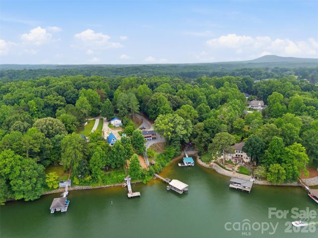 7016 Hyde Street, Sherrills Ford, NC 28673