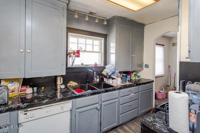 1260 Craigwood Road, Toledo, OH 43612