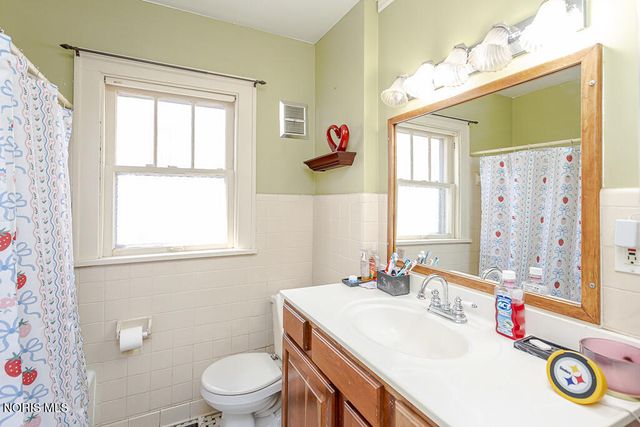 1260 Craigwood Road, Toledo, OH 43612