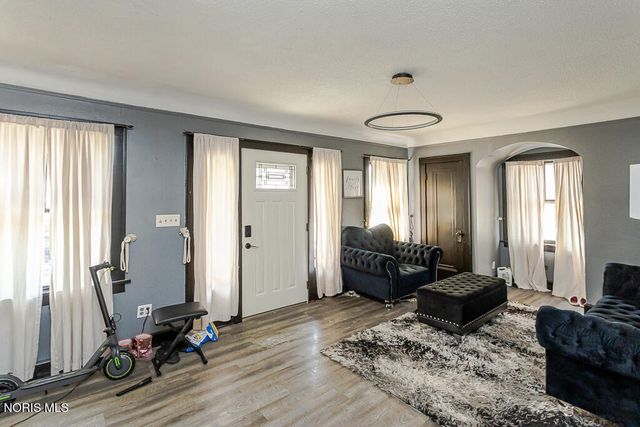 1260 Craigwood Road, Toledo, OH 43612