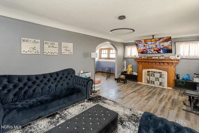 1260 Craigwood Road, Toledo, OH 43612