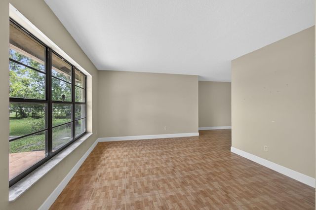 11582 60th Street N, West Palm Beach, FL 33411