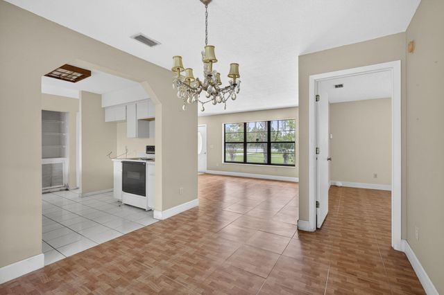 11582 60th Street N, West Palm Beach, FL 33411