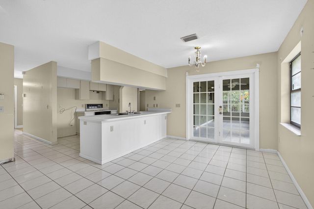 11582 60th Street N, West Palm Beach, FL 33411