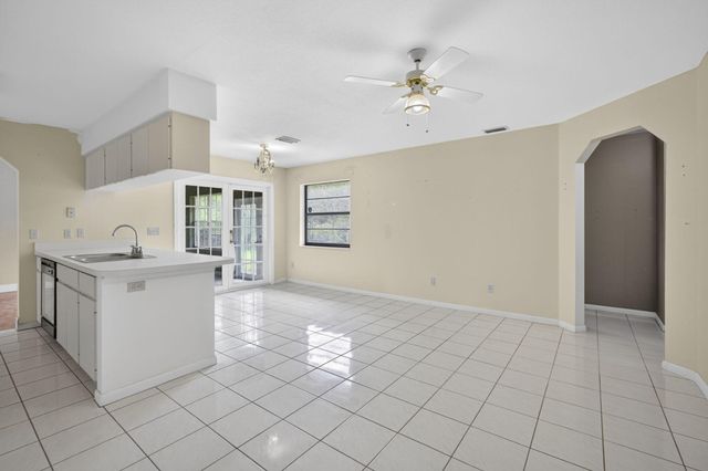 11582 60th Street N, West Palm Beach, FL 33411