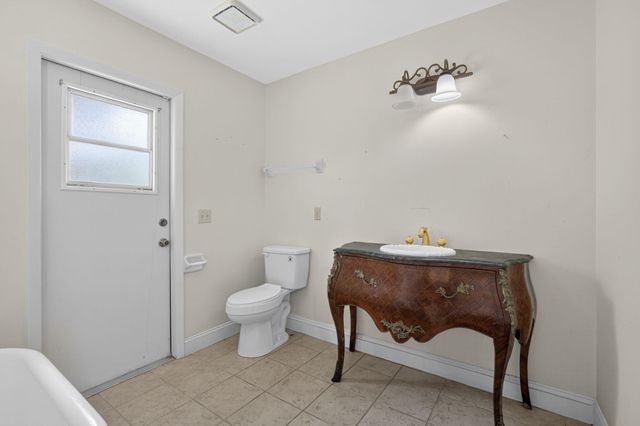 11582 60th Street N, West Palm Beach, FL 33411