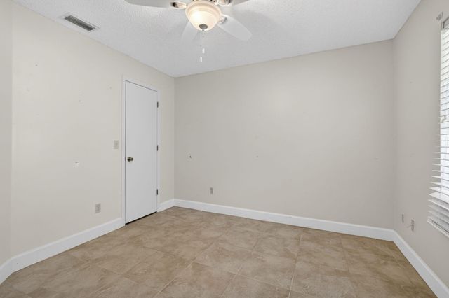 11582 60th Street N, West Palm Beach, FL 33411