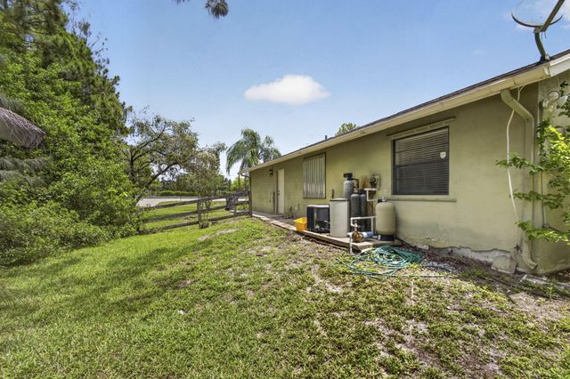 11582 60th Street N, West Palm Beach, FL 33411