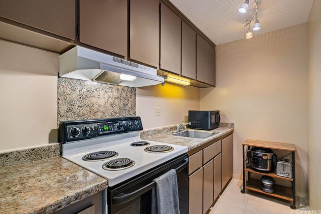 909 Ala Lilikoi Street 608, Honolulu, HI 96818