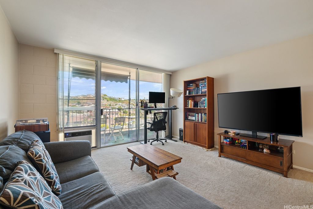 909 Ala Lilikoi Street 608, Honolulu, HI 96818