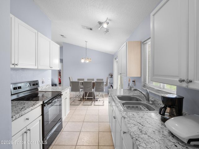 1273 Perry Avenue NW, Palm Bay, FL 32907