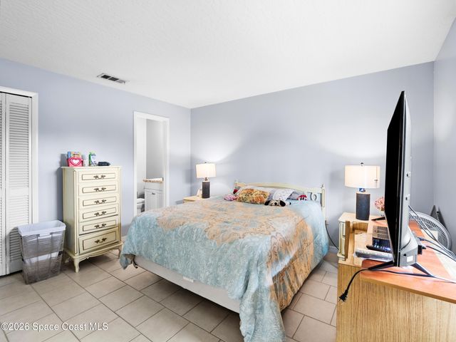 1273 Perry Avenue NW, Palm Bay, FL 32907
