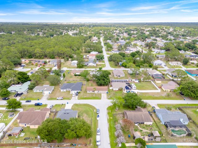 1273 Perry Avenue NW, Palm Bay, FL 32907