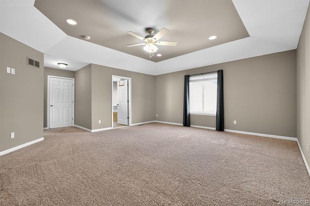 1838 S Mackwood Road, Rochester Hills, MI 48307