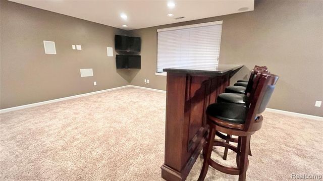 1838 S Mackwood Road, Rochester Hills, MI 48307