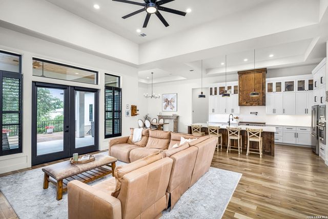 1235 ACE TRL, New Braunfels, TX 78132