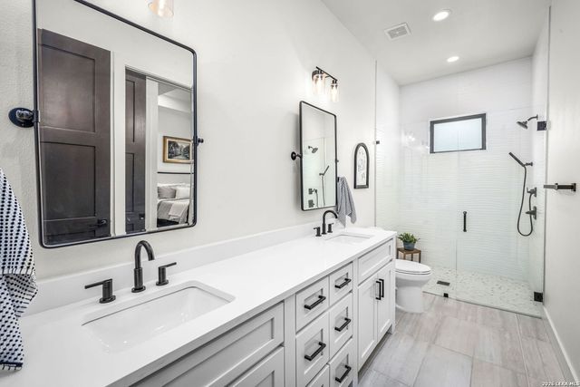 1235 ACE TRL, New Braunfels, TX 78132