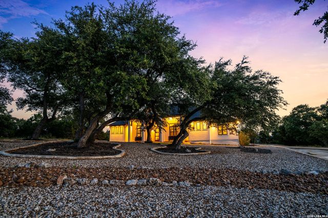 1235 ACE TRL, New Braunfels, TX 78132