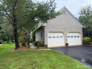 17 Betsy Ross Drive, Monroe, NJ 08831